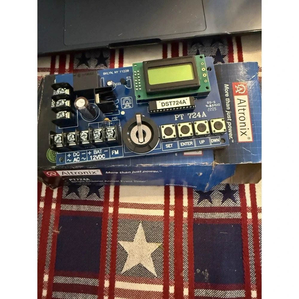 Altronix PT724A Timer, 365 Day 24 Hour 1 Channel, LCD‎ Display, Battery Charger